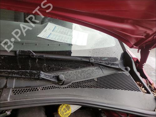 Used Front wiper motor Front wiper motor CITROËN C3 III (SX) 1.2 PureTech 82 (83 hp) 33589329 33589329