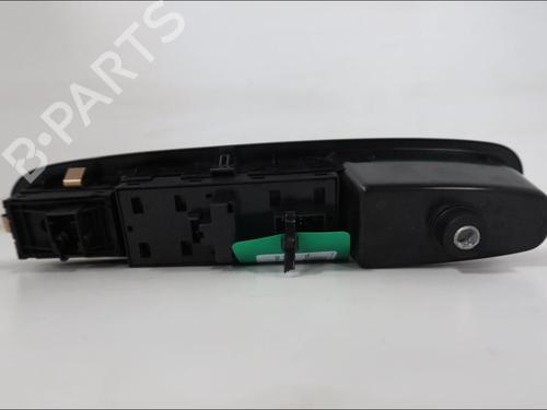 Used Left front window switch Left front window switch LANCIA YPSILON (312_) 1.3 D Multijet (312.YXE1A, 312.YXU1A) (95 hp) 33576331 33576331