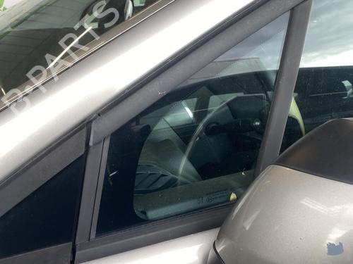 Venstre foran trekantet rude Venstre foran trekantet rude PEUGEOT 3008 I MPV (0U_) 1.6 HDi (112 hp) 36684559 36684559