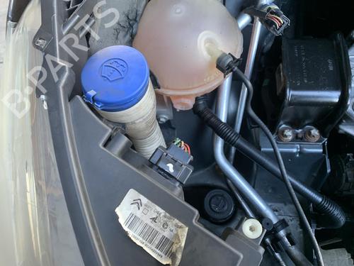 windscreen-washer-tank-citroen-c4-ii-nc_-2009-36581123 main image