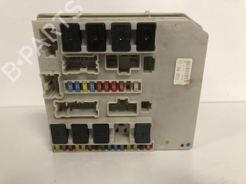 Used Fuse box Fuse box 36248106 36248106