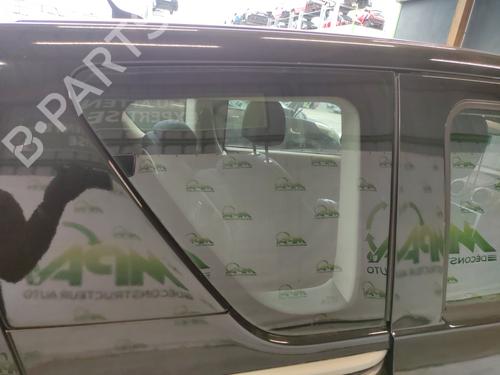 rear-right-door-window-peugeot-1007-km_-2005-35911369 main image