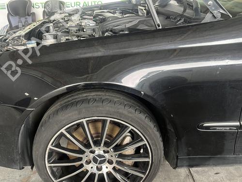 Guarda-lamas esquerdo Guarda-lamas esquerdo MERCEDES-BENZ CLK (C209) CLK 320 CDI (209.320) (224 hp) 33731125 33731125