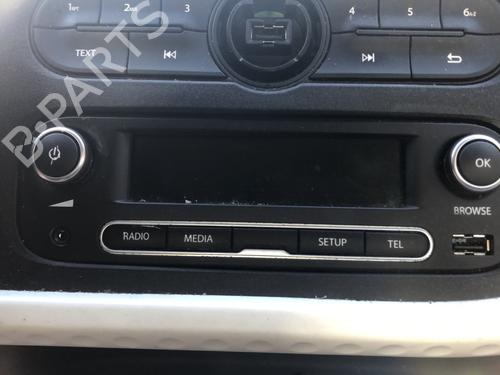 Used Radio Radio RENAULT TWINGO III (BCM_, BCA_) [2014-2026] 33602881 33602881
