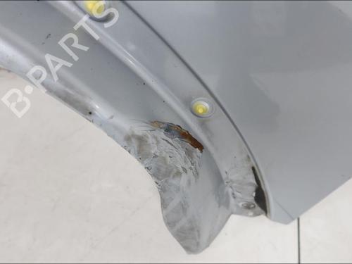 Used Right front fenders Right front fenders LAND ROVER DISCOVERY IV (L319) 2.7 TD 4x4 (190 hp) 33575875 33575875