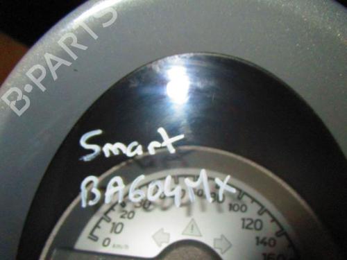 Used Instrument cluster Instrument cluster SMART FORTWO Coupe (453) 1.0 (453.342, 453.343) (71 hp) 33572068 33572068