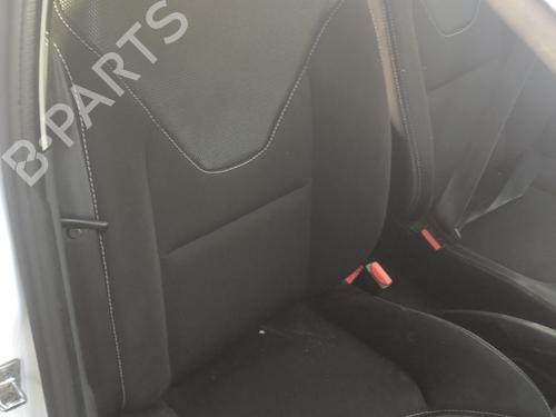 Used Right front seat Right front seat RENAULT CLIO IV (BH_) 1.5 dCi 75 (75 hp) 33600848 33600848