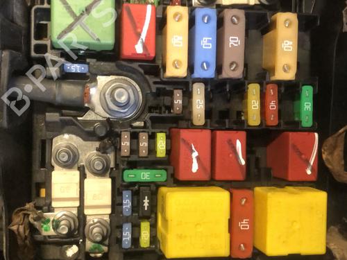 fuse-box-peugeot-2008-i-cu_-2013-33603732 main image