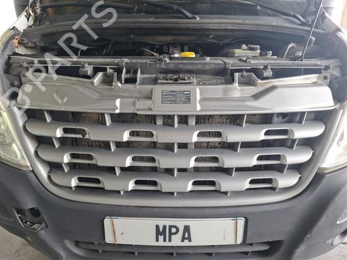 Grelha Grelha RENAULT MASTER III Van (FV) 2.3 dCi 125 FWD (FV0C, FV0D, FV0G, FV0H, FV0J, FV0K,... (125 hp) 35993687 35993687