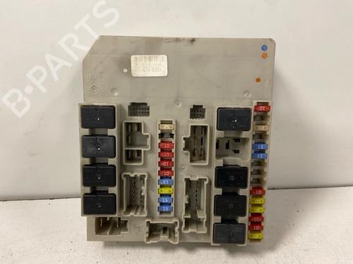 Used Fuse box Fuse box 37229574 37229574