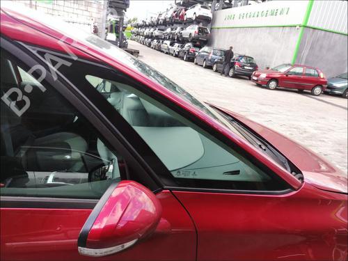 front-right-quarter-glass-citroen-c4-picasso-ii-2013-33582397 main image