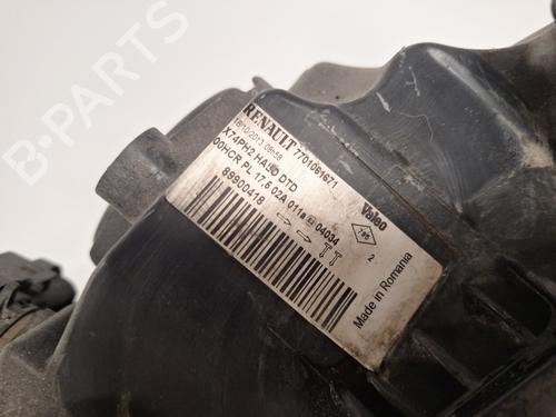 Used Right headlight Right headlight RENAULT LAGUNA II (BG0/1_) [2001-2007] 33591854 33591854