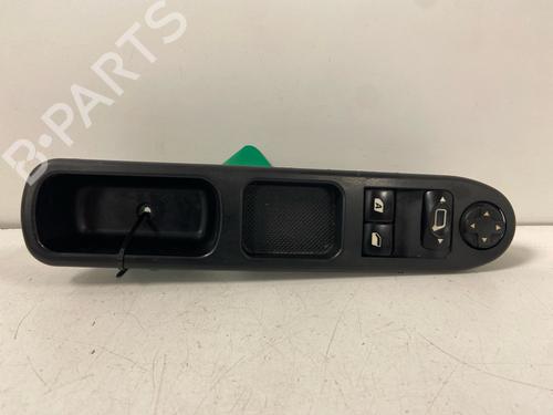 Used Left front window switch Left front window switch PEUGEOT 207 (WA_, WC_) 1.6 HDi (90 hp) 35993609 35993609