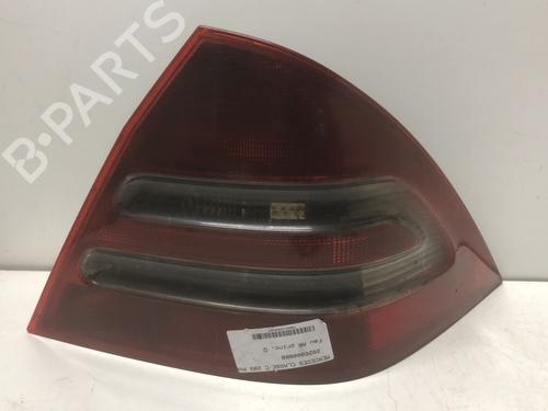 Used Right taillight Right taillight MERCEDES-BENZ C-CLASS (W203) C 220 CDI (203.006, 203.008) (143 hp) 33602666 33602666