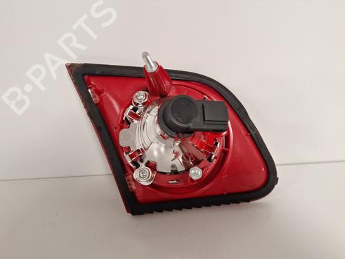 right-tailgate-light-vw-passat-b6-3c2-2005-2006-2007-2008-2009-2010-2011-33592593 main image