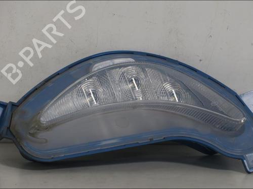 Used Right daytime light Right daytime light 37752456 37752456