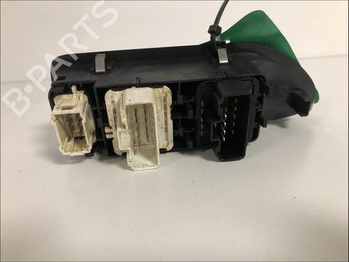 Used Left front window switch Left front window switch RENAULT LAGUNA II (BG0/1_) [2001-2007] 33587942 33587942