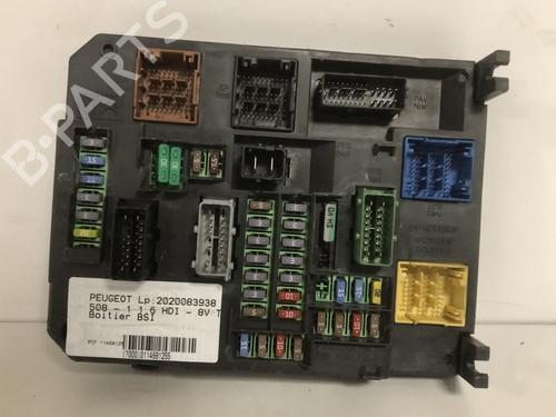 Used Fuse box Fuse box PEUGEOT 508 I (8D_) 1.6 HDi (115 hp) 33595717 33595717