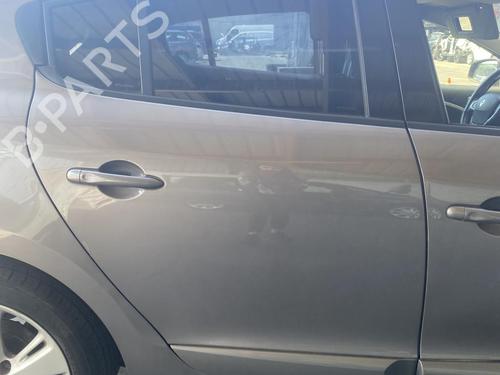 right-rear-door-renault-megane-iii-hatchback-bz01_-b3_-2008-37256139 main image