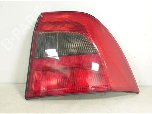 Used Right taillight Right taillight OPEL VECTRA B Hatchback (J96) [1995-2003] 33572941 33572941