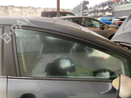 front-right-door-window-seat-leon-1p1-2005-2006-2007-2008-2009-2010-2011-2012-2013-35912085 main image
