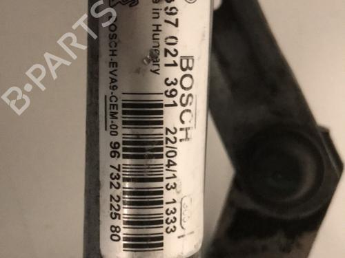 Used Front wiper motor Front wiper motor PEUGEOT 208 I (CA_, CC_) 1.4 HDi (68 hp) 33572410 33572410