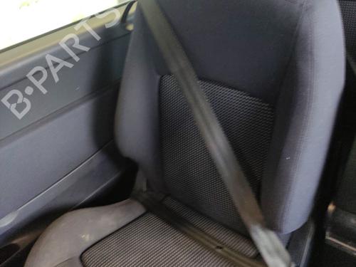 front-right-seatbelt-peugeot-1007-km_-2005-35911375 main image