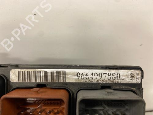 Used Fuse box Fuse box 39256784 39256784