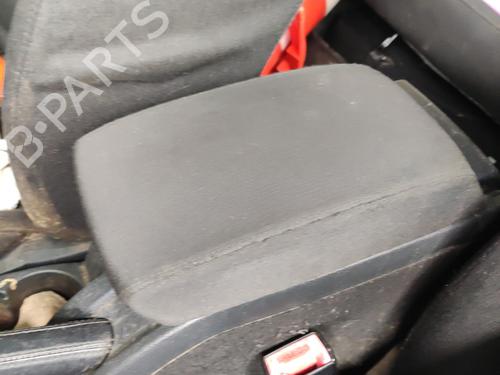 Used Armrest / Center console Armrest / Center console SKODA OCTAVIA II (1Z3) 1.6 TDI (105 hp) 35910817 35910817