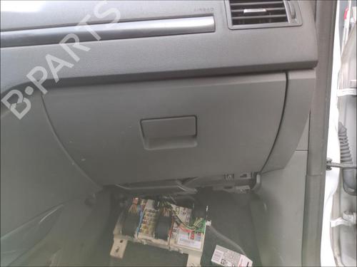 glove-box-ford-kuga-i-2008-2009-2010-2011-2012-35908811 main image