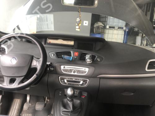Instrumentbræt Instrumentbræt RENAULT SCÉNIC III (JZ0/1_) 1.5 dCi (106 hp) 33653617 33653617