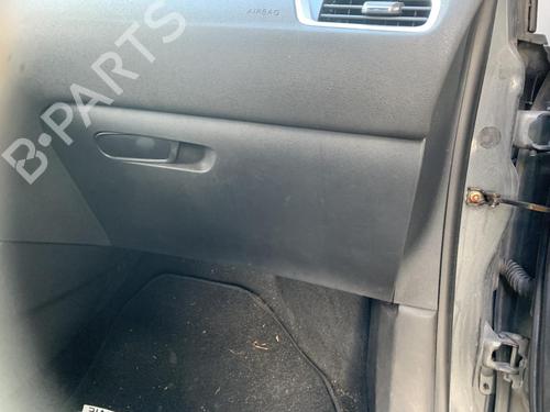 Used Glove box Glove box 36581118 36581118