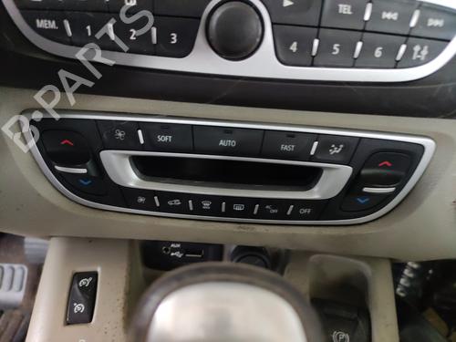 Used Climate control Climate control RENAULT SCÉNIC III (JZ0/1_) 2.0 dCi (JZ0Y, JZ26) (150 hp) 35911102 35911102
