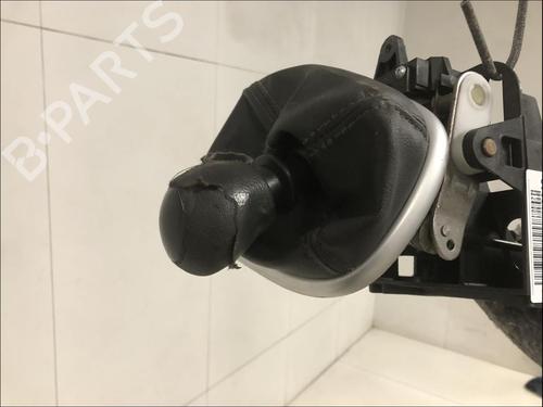 Used Gear lever Gear lever RENAULT SCÉNIC II (JM0/1_) 1.9 D (116 hp) 33584109 33584109