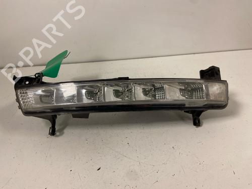 Used Left daytime light Left daytime light 38427128 38427128