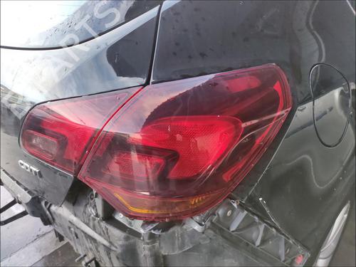 right-taillight-opel-astra-h-a04-2004-2005-2006-2007-2008-2009-2010-2011-2012-2013-2014-33584601 main image
