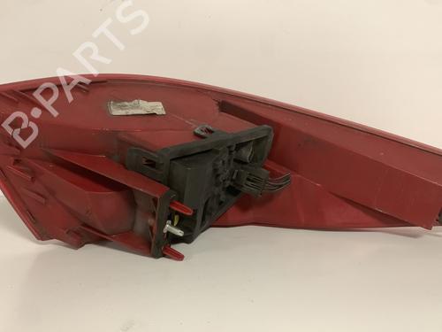 Used Right taillight Right taillight PEUGEOT 607 (9D, 9U) 2.7 HDi 24V (204 hp) 33592287 33592287