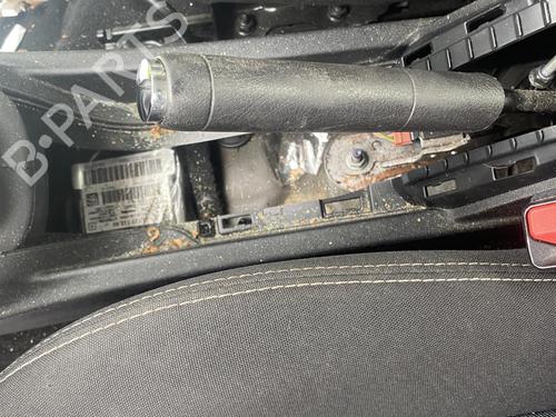 Used Hand brake Hand brake PEUGEOT 208 I (CA_, CC_) 1.0 VTi (68 hp) 35916209 35916209