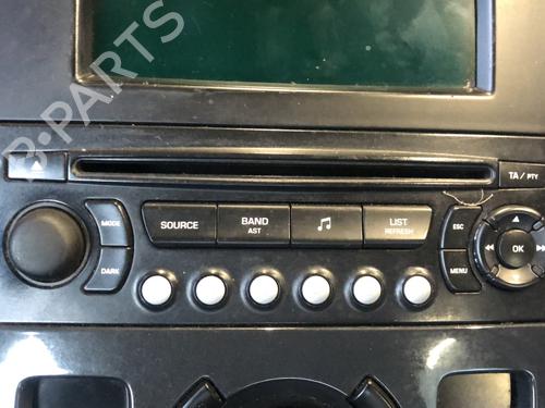 Used Radio Radio PEUGEOT 5008 (0U_, 0E_) 1.6 HDi (110 hp) 33599965 33599965