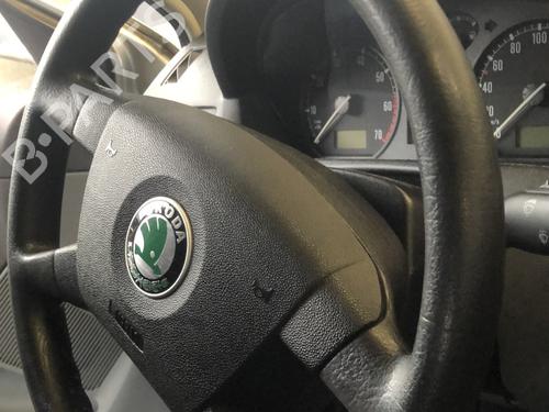 Used Steering wheel Steering wheel SKODA FABIA I Combi (6Y5) 1.4 (60 hp) 36579337 36579337