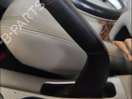 hand-brake-mitsubishi-outlander-ii-cw_w-2005-2006-2007-2008-2009-2010-2011-2012-35907365 main image