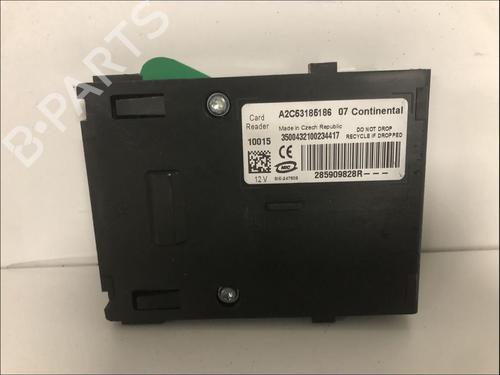 Used Card reader Card reader RENAULT MEGANE III Hatchback (BZ0/1_, B3_) 1.5 dCi (BZ09, BZ0D, BZ1W, BZ29, BZ14) (110 hp) 33582253 33582253