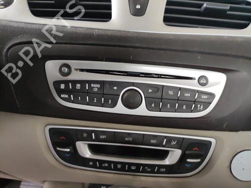 Used Radio Radio 35911100 35911100