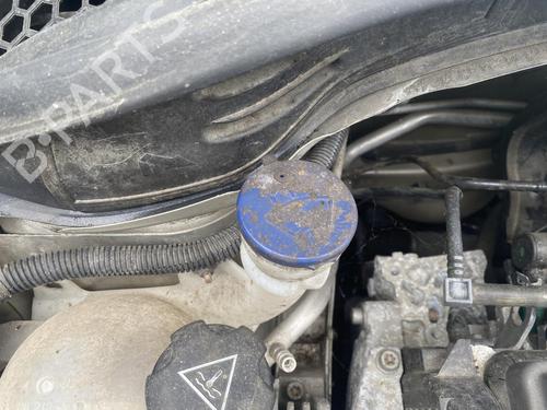 windscreen-washer-tank-peugeot-207-wa_-wc_-2006-2007-2008-2009-2010-2011-2012-2013-2014-2015-36005380 main image