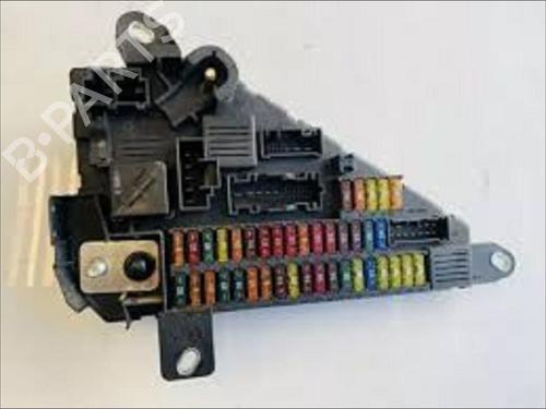 fuse-box-bmw-1-f20-2011-2012-2013-2014-2015-2016-2017-2018-2019-35907247 main image