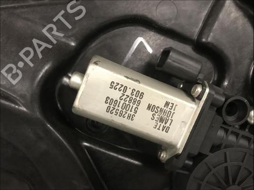 Used Front right window mechanism Front right window mechanism LANCIA YPSILON (843_) 1.3 D Multijet (843.AXF11, 843.AXF1A, 843.AXM11,... (75 hp) 33573871 33573871