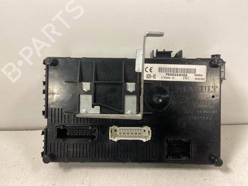 Used Fuse box Fuse box 38941257 38941257