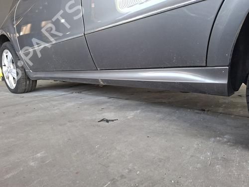 Used Left sideskirt Left sideskirt 37215477 37215477