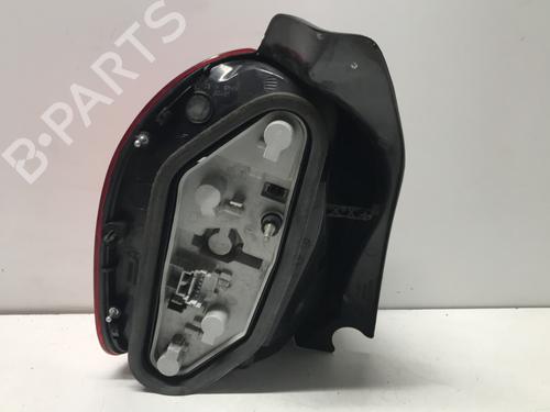 Used Right taillight Right taillight RENAULT MODUS / GRAND MODUS (F/JP0_) 1.5 dCi (FP0G, JP0G) (68 hp) 33597065 33597065
