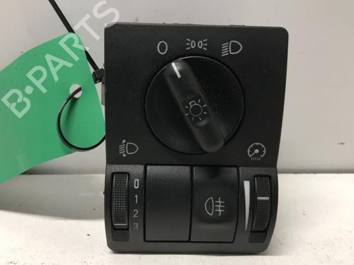 Used Headlight switch Headlight switch OPEL CORSA C (X01) 1.3 CDTI (F08, F68) (70 hp) 33601329 33601329